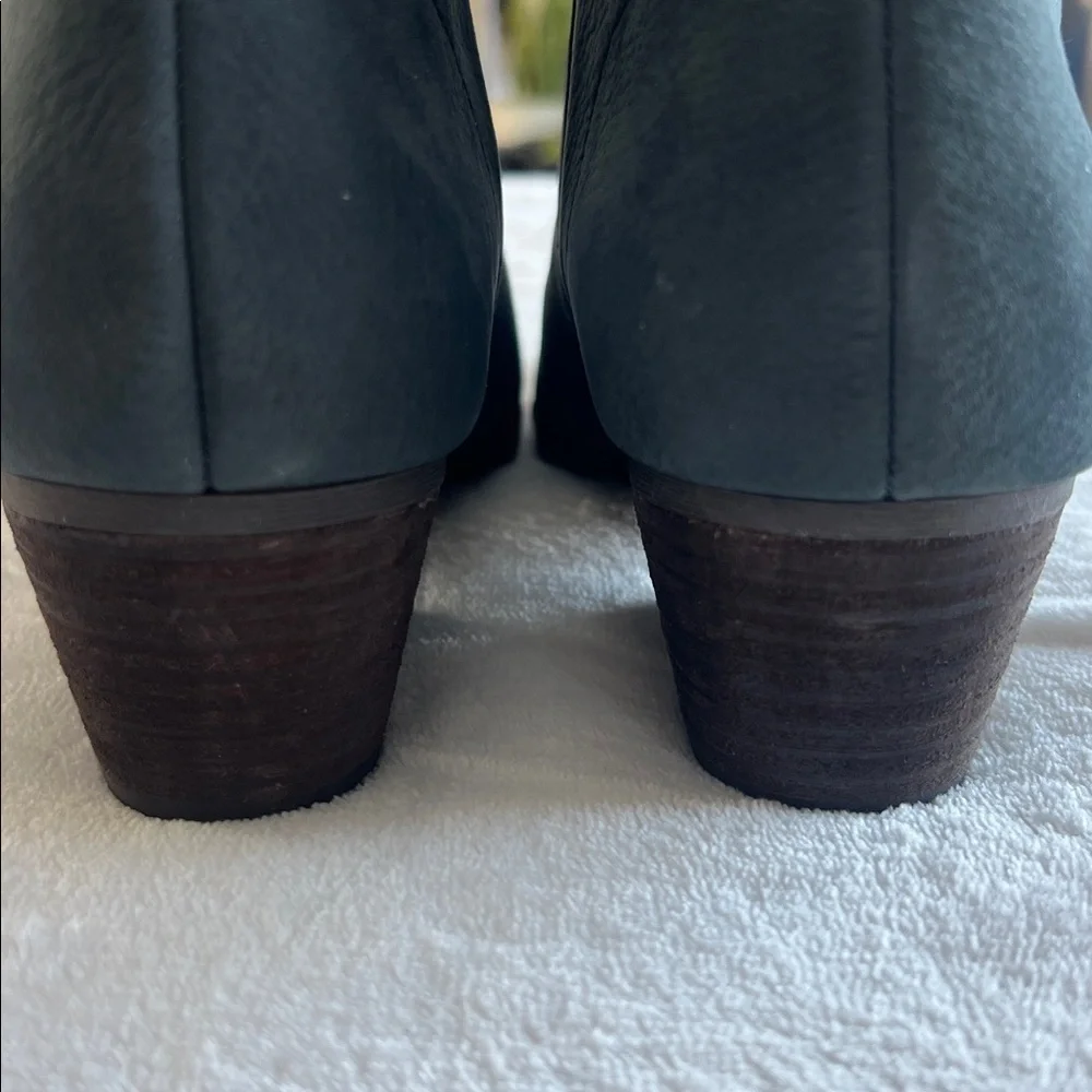 Blondo waterproof ankle boots-women’s-8.5